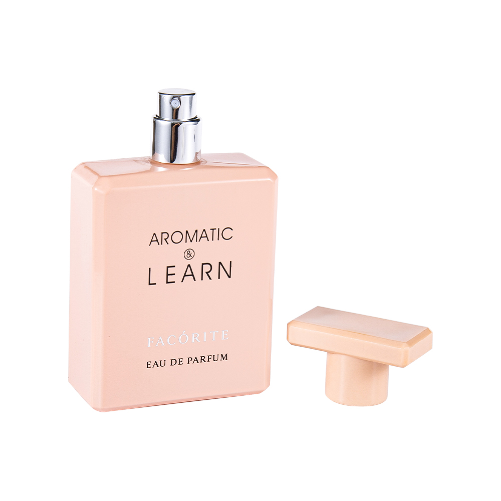 KY1490-WJ2155 50ML コーティングされた光沢のあるキャップが付いている印刷された長方形のガラスの香水瓶