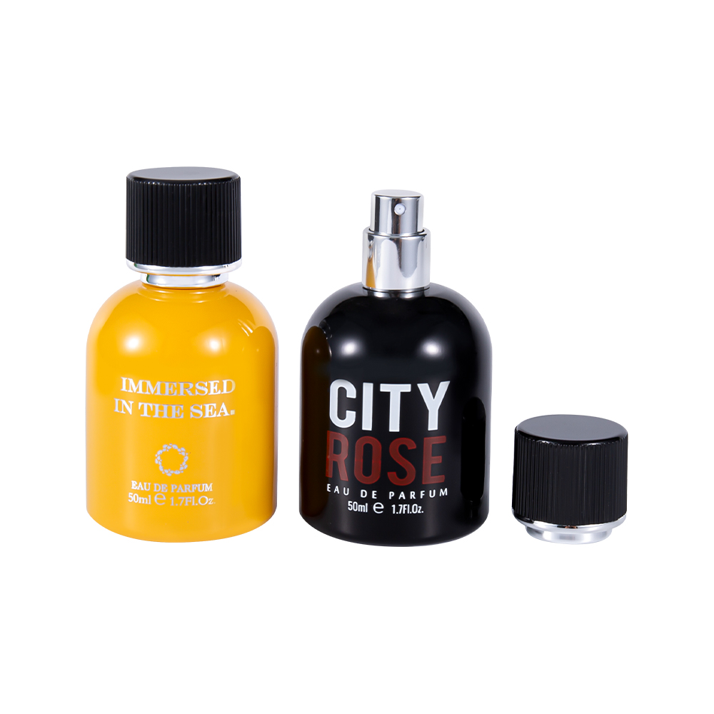 GC4464-WJ2339 50 ML ブランドの新しい装飾的なガラスの香水瓶、黒い香水キャップが付いています